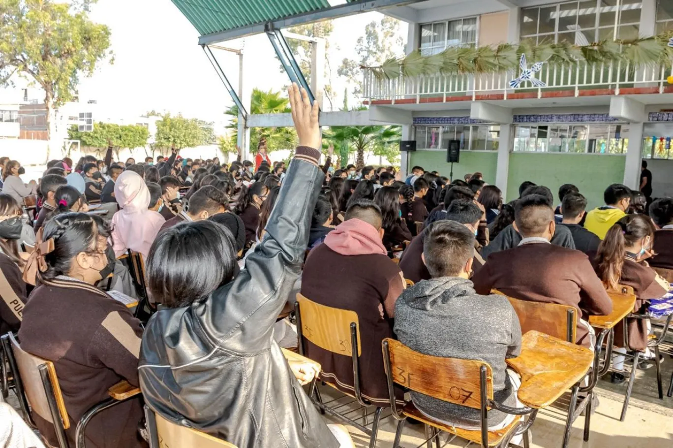 SMDIF ofrece pláticas para la prevención del embarazo adolescente a estudiantes
