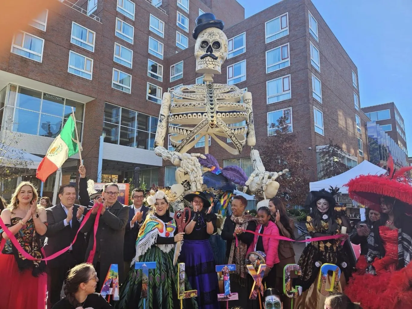 Por segundo año, Atlixco cruza fronteras con el festival internacional Valle de Catrinas