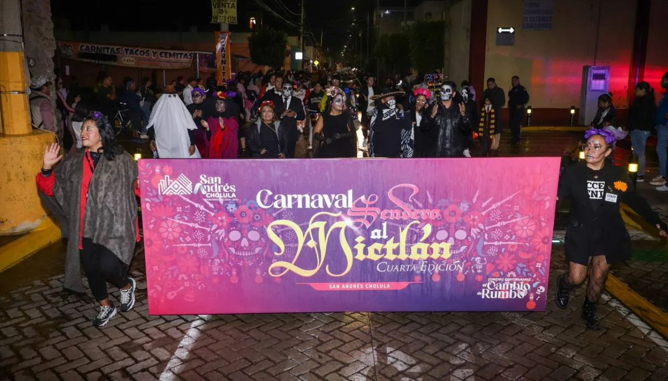 San Andrés Cholula vive la tradición con el carnaval "Un viaje al Mictlán"