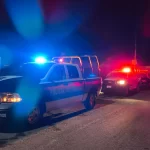 Policía de San Pedro Cholula integra comité de vecino vigilante en Tepalcatepec Exclusivas Puebla Como parte de las estrategias enfocadas en reforzar la seguridad en San Pedro Cholula, la Secretaría de Seguridad Ciudadana (SSC Cholula) integró un comité de Vecino Vigilante con habitantes de San Sebastián Tepalcatepec. Además de escuchar las peticiones de los ciudadanos en materia de seguridad, se realizó un simulacro, utilizando silbatos de emergencia, a fin de que, al detectar cualquier situación inusual, la reporten a los números de emergencia local y a través de los grupos de whatsapp integrados por la Dirección de Prevención del Delito y Atención a Víctimas, con el objetivo de dar respuesta inmediata a cualquier emergencia. Se le recuerda a la población que se encuentran disponibles los números de emergencia local 22 22 47 05 62 y whatsapp 22 13 48 43 24, además del número estatal 911; asimismo, se reforzarán los recorridos de vigilancia preventiva tanto en cabecera municipal como en juntas auxiliares. La presidenta municipal, Tonantzin Fernández, refrenda su compromiso con la ciudadanía para implementar estrategias que permitan estrechar la vinculación entre la ciudadanía y la Policía municipal para dar pronta respuesta a sus peticiones.