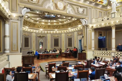 Pleno del Congreso avala reformas constitucionales en materia de transporte ferroviario y áreas estratégicas