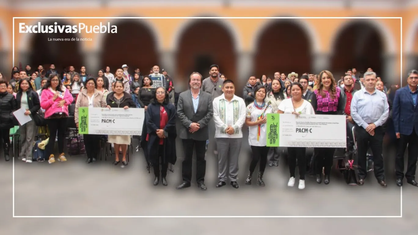 Entregan estímulos de la convocatoria PACMyC 2024