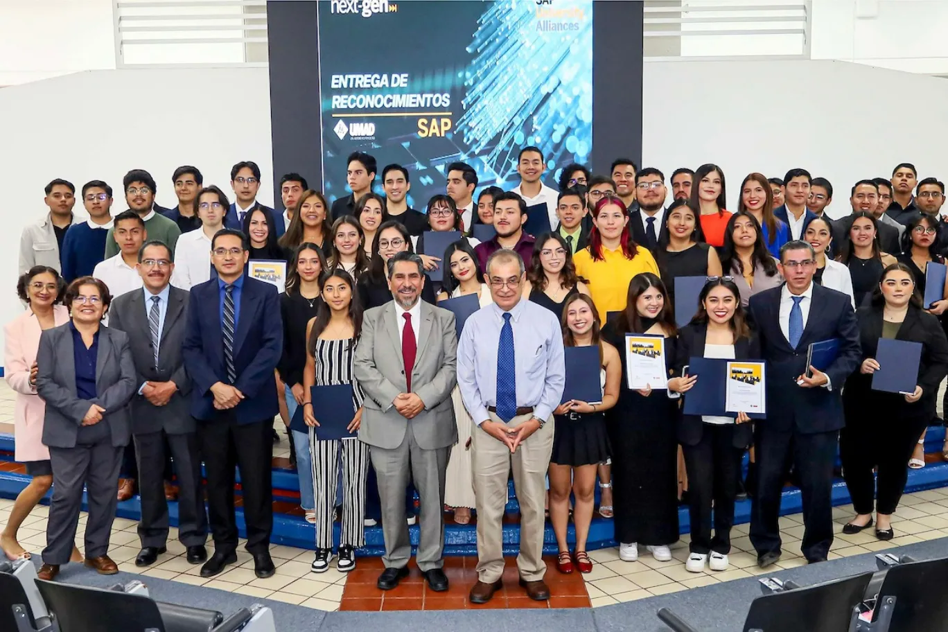 UMAD celebra graduación de la Generación XIII del Programa SAP