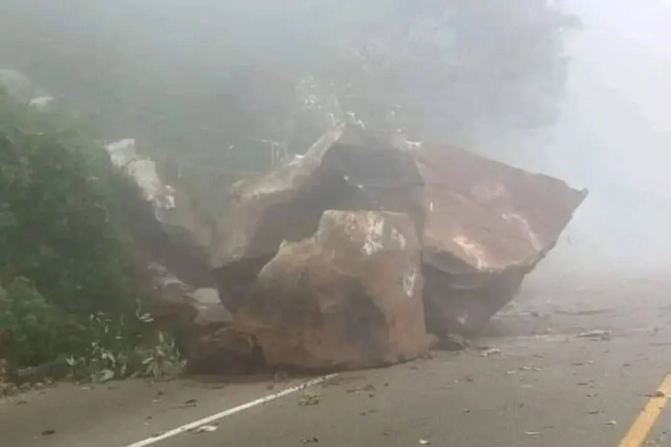 La carretera Puebla-Orizaba permanece cerrada