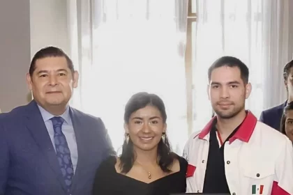 Puebla, tierra de campeones: Armenta reconoce a Gibrán Zea, esgrimista olímpico