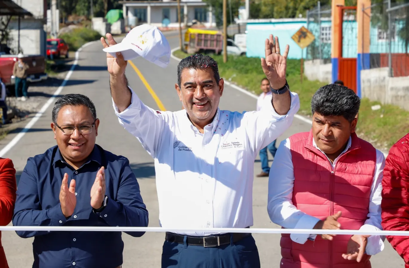 Inauguran la rehabilitación del tramo carretero Chilchotla - Quimixtlán - Chichiquila – Chichiquila