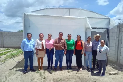 Inaugura Granjas Carroll de México Huerto e Invernadero Escolar