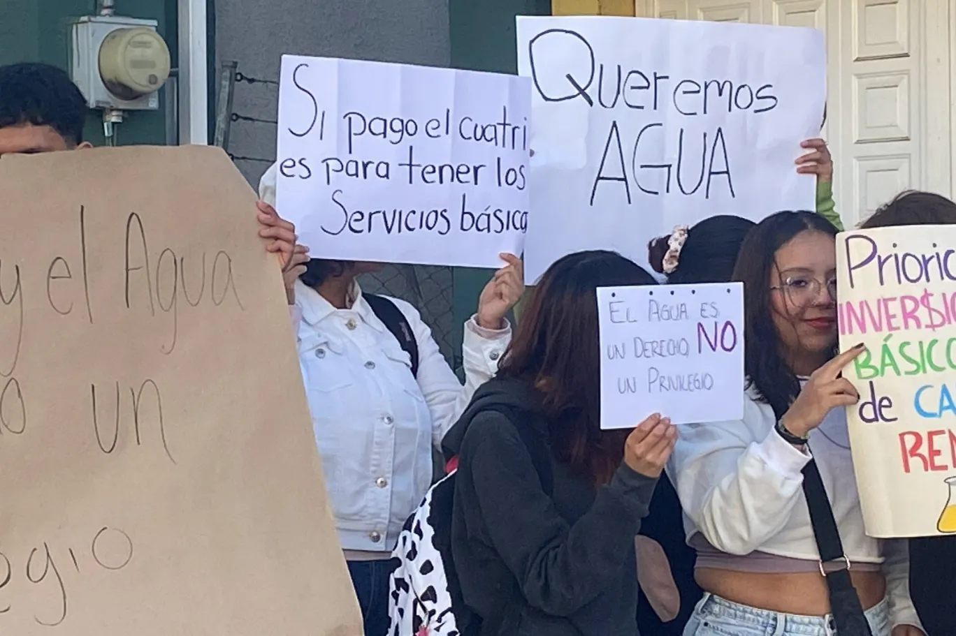 Estudiantes de la UTP protestan por condiciones precarias en la universidad