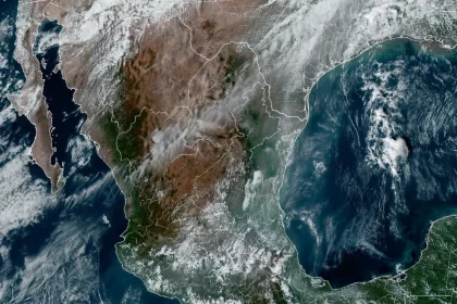 Un nuevo ciclón ‘acecha’ el sureste de México: ¿Dónde se esperan lluvias y heladas?