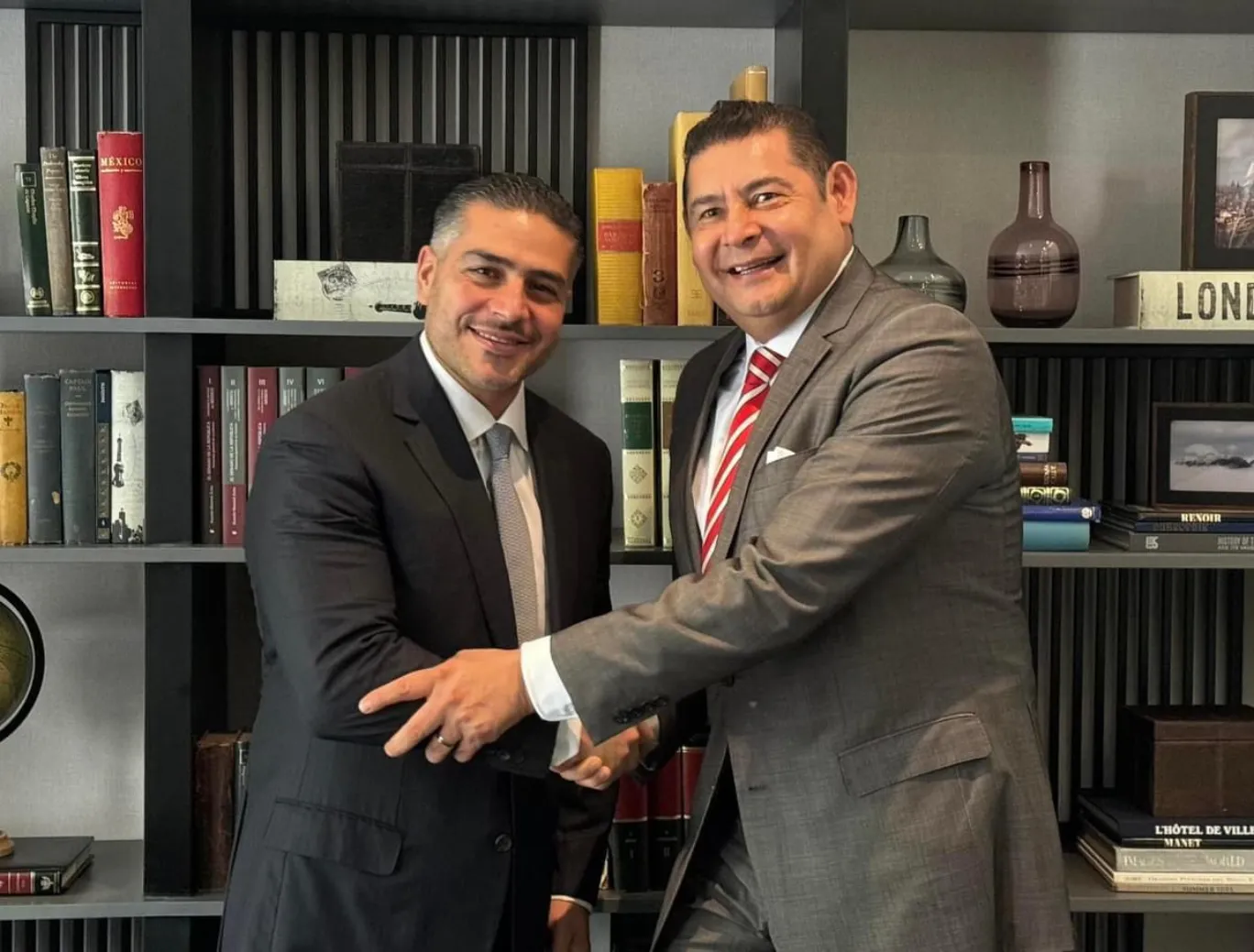 Alejandro Armenta y Omar García Harfuch sostienen reunión de trabajo en CDMX