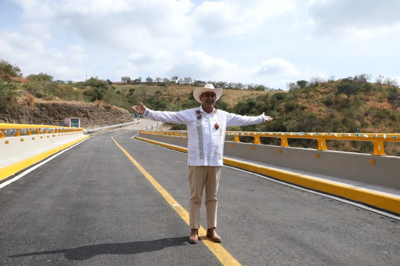 Sergio Salomón continúa entregando obras en todo el estado de Puebla