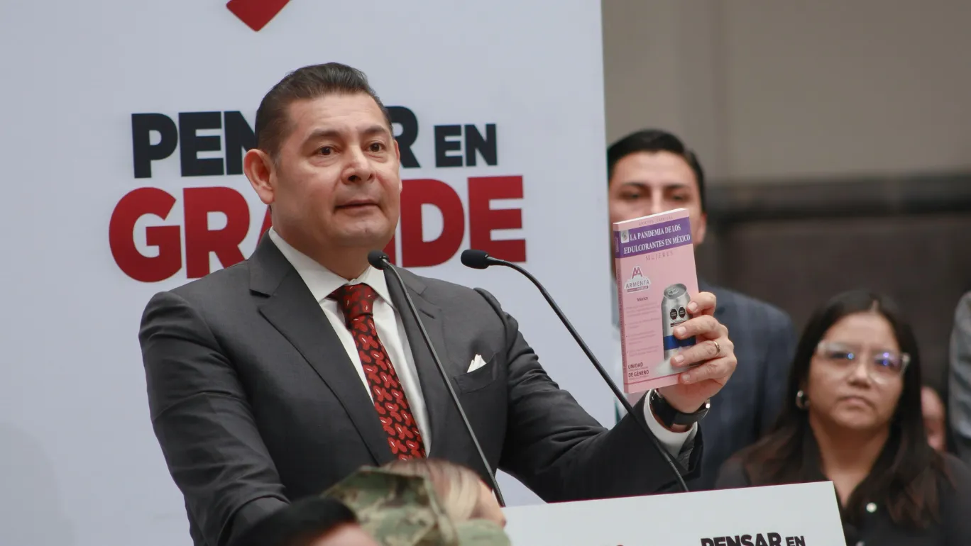 Combate contra edulcorantes, prioridad en Puebla: Armenta