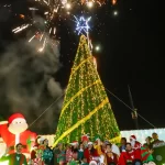 Realiza Gobierno de Cholula encendido del árbol navideño