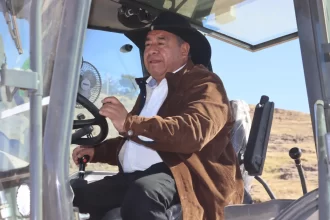 Rastrean y mejoran calles en Amozoc: Severiano de la Rosa lidera trabajos