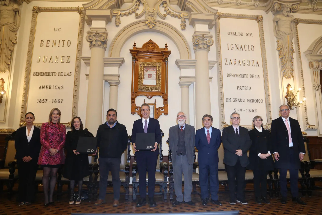 Gobierno de la Ciudad de Puebla recibe Facsímil del Expediente de Inscripción en la Lista de Patrimonio Mundial
