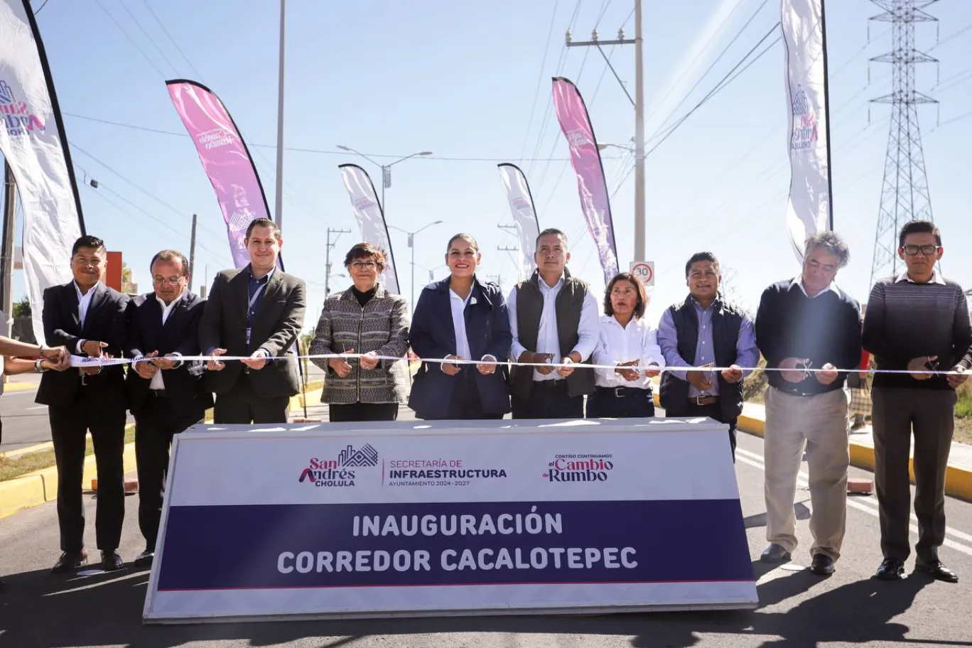 Lupita Cuautle inaugura la Radial Cacalotepec