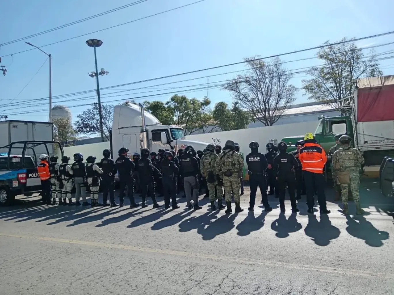Ejecutan operativo conjunto en la Central de Abasto