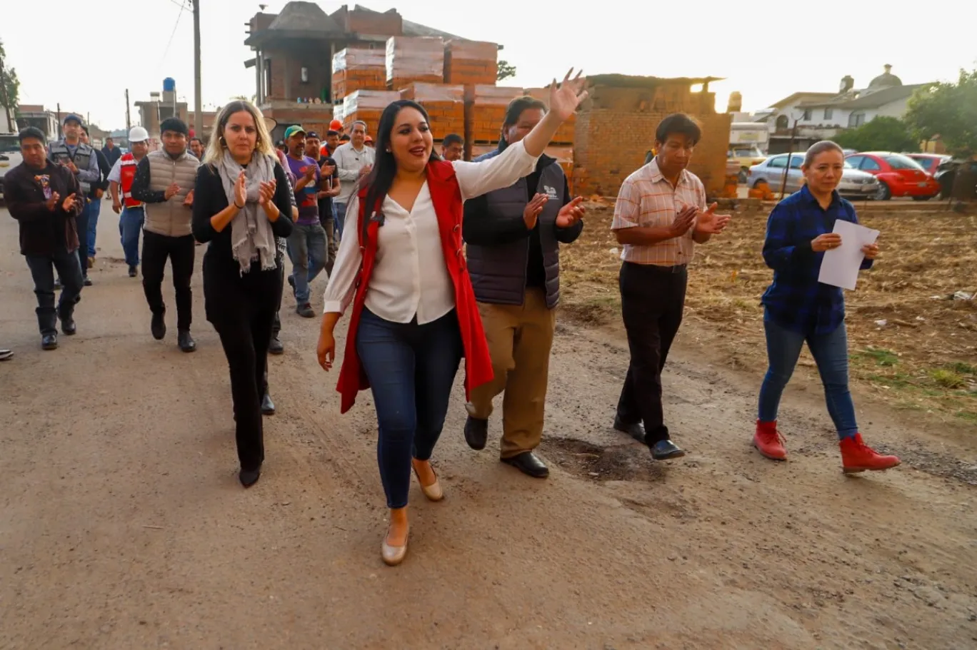 Tonantzin Fernández inicia obras en juntas auxiliares