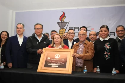 Reconoce FROC-Conlabor a ministra de la SCJ, Loretta Ortiz, por mérito social