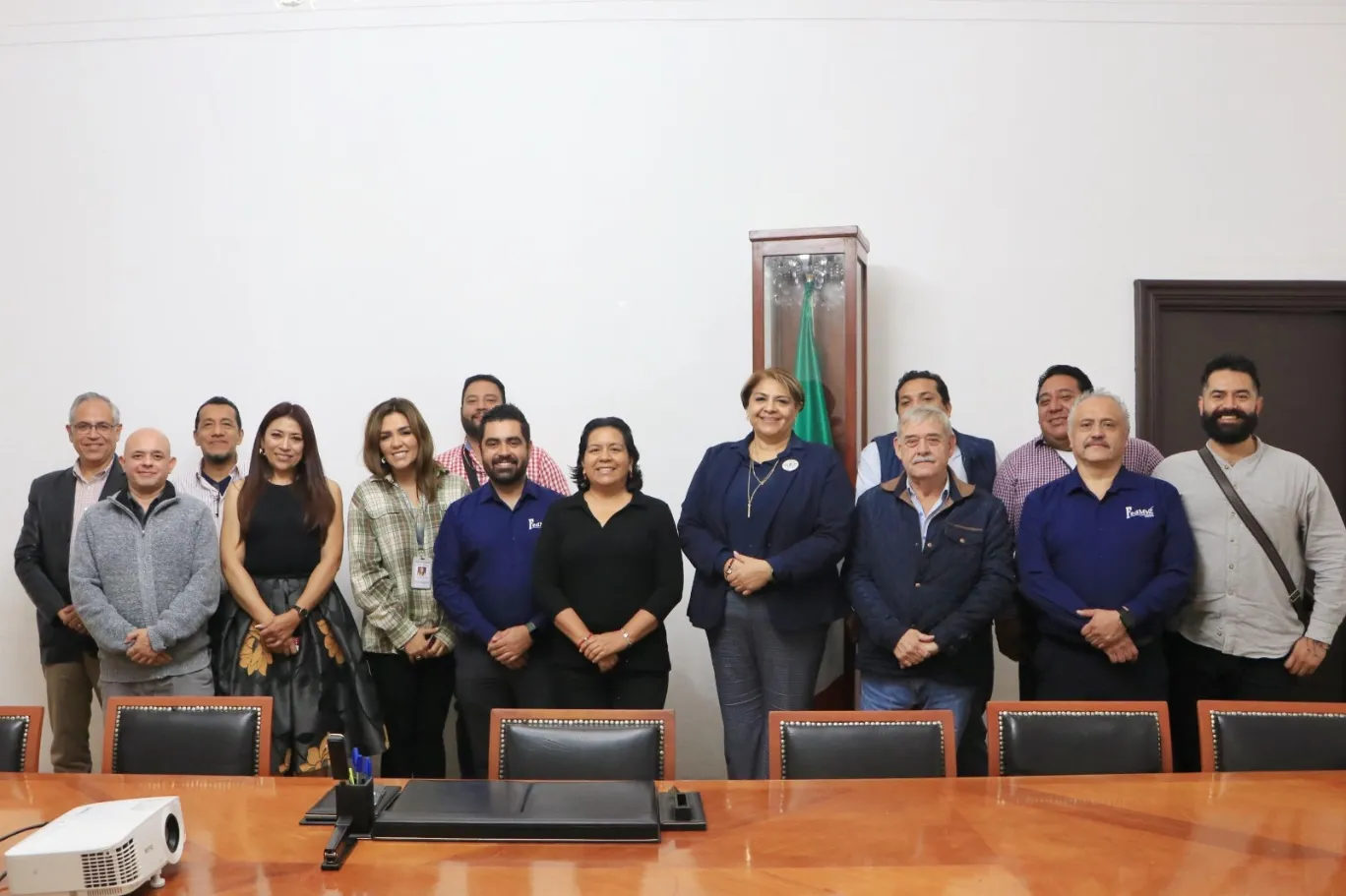 SADR y Bienestar Animal se reúnen con el Colegio de Médicos Veterinarios