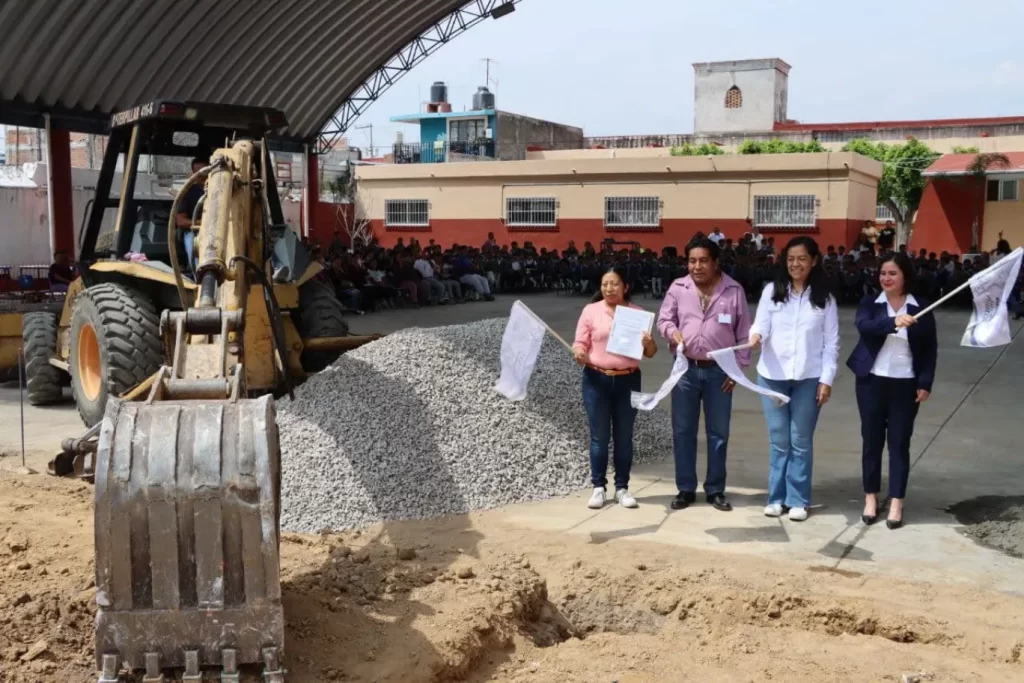 Ariadna Ayala impulsa construcción de otro comedor escolar en Atlixco