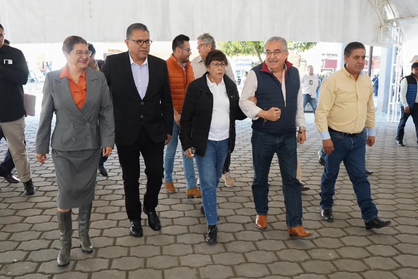 Presentan Silvia Tanús y Rogelio López Programa Integral de Reordenamiento y Modernización a más de 600 concesionarios