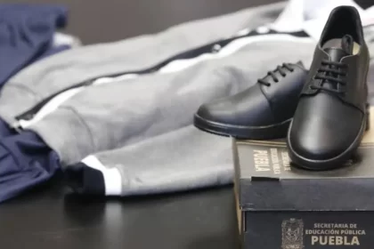 Para el próximo ciclo escolar, Armenta entregará nuevos uniformes escolares