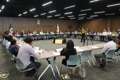 Realizan mesa de trabajo en Congreso para fortalecer al campo poblano