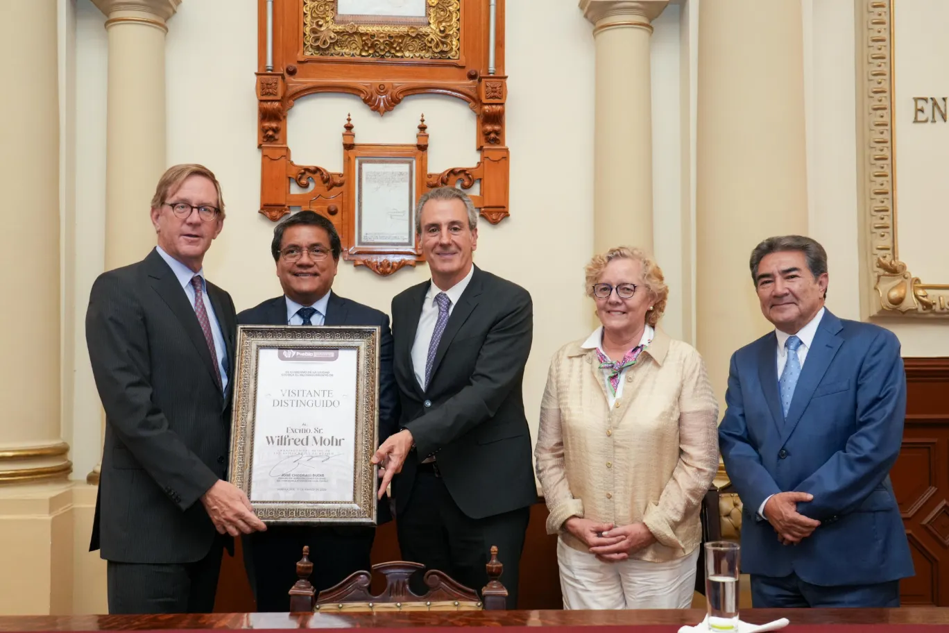 Reconoce Pepe Chedraui al embajador de Países Bajos como visitante distinguido