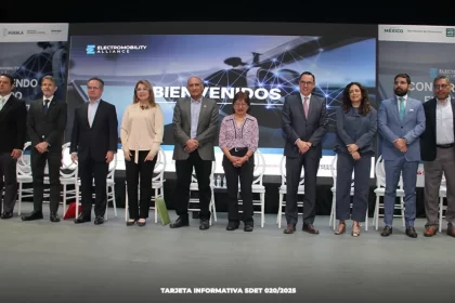 Revisan el futuro de la electromovilidad en el transporte de Puebla