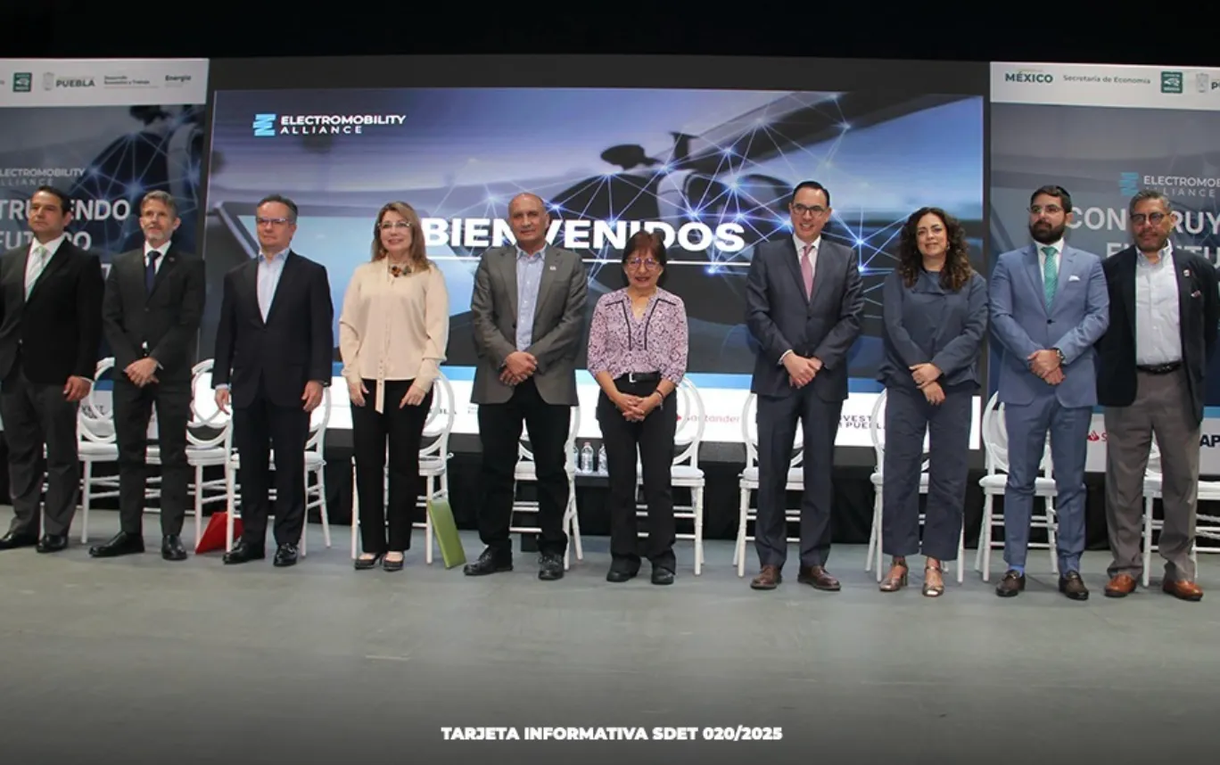 Revisan el futuro de la electromovilidad en el transporte de Puebla