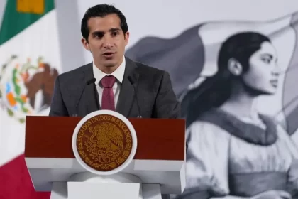 Rommel Pacheco presenta un Bachillerato especializado en deporte para Puebla