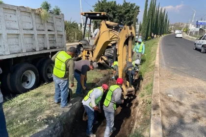 Soapama realiza trabajos en rejillas y desazolve en Atlixco