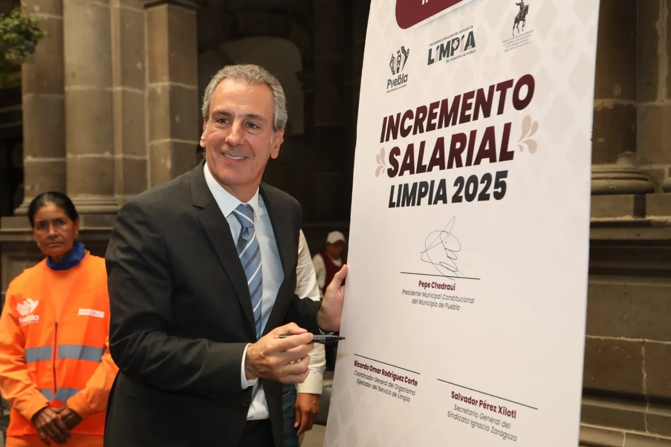El presidente Pepe Chedraui reafirma su compromiso con el personal de limpieza y la dignificación laboral