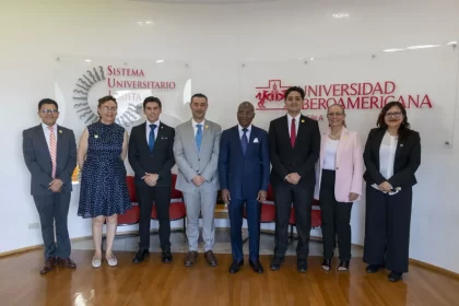IBERO Puebla recibe al embajador de Costa de Marfil en México