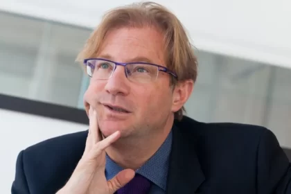 Israel extraditará a Andrés Roemer a México: Enfrentará cargos por abuso sexual
