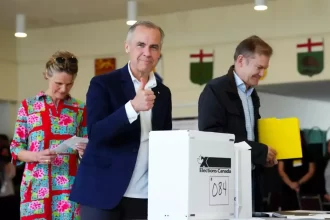 Liberales vencen en las elecciones de Canadá; Carney pide no olvidar la "traición" de EU