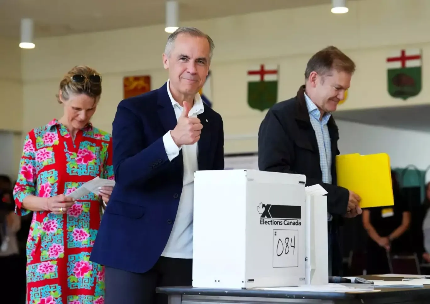 Liberales vencen en las elecciones de Canadá; Carney pide no olvidar la "traición" de EU