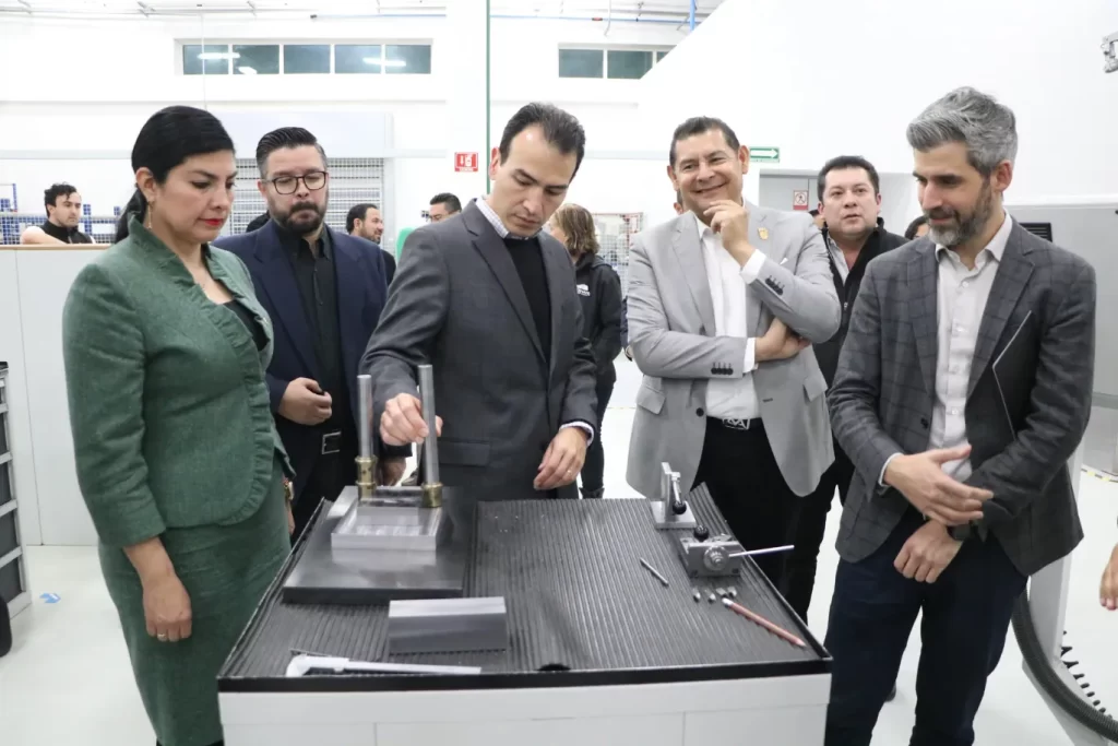 Olinia se queda en Puebla, inició la construcción del Centro de Diseño