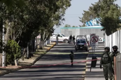Van 4 detenidos por robo de celulares y carteras en la feria de Puebla; saldo blanco