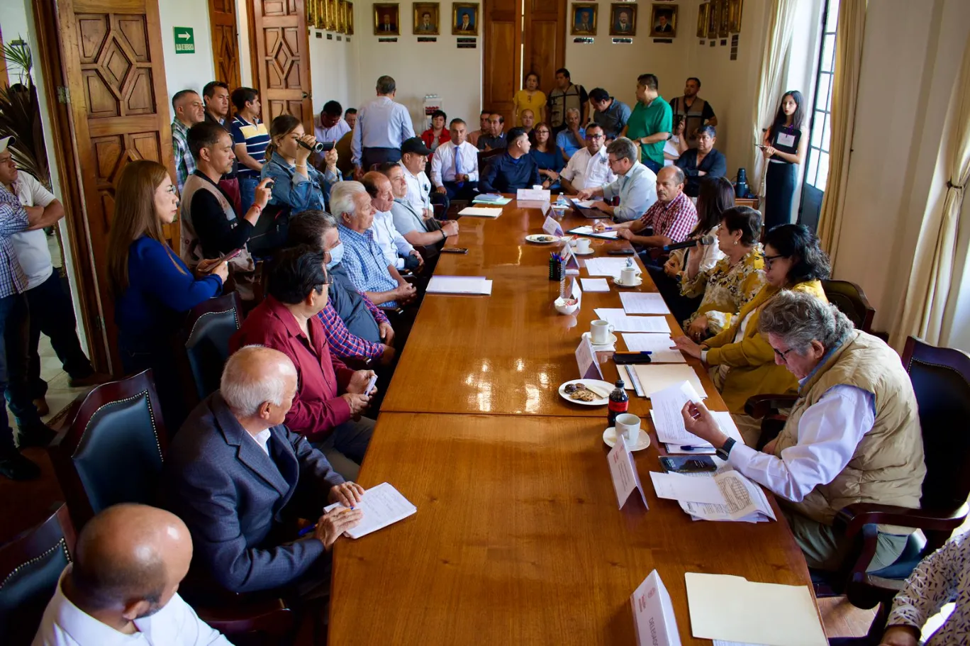 Atiende gobierno estatal problemática de transporte público y mercantil en Teziutlán