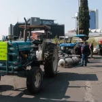 Bloqueo en autopista y oficinas del SAT: Campesinos piden trato justo y pago de apoyos
