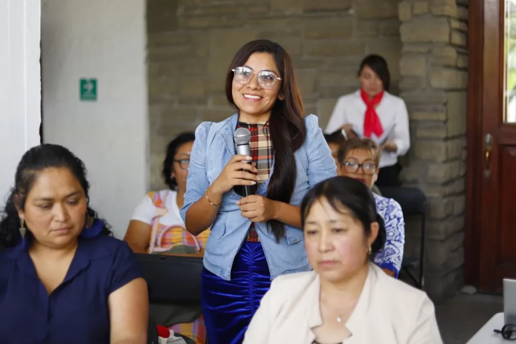 Capacita SMDIF a coordinadores de los CECADE de juntas auxiliares del municipio