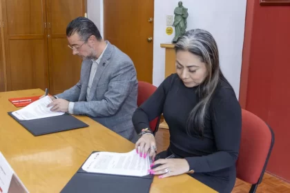 Compromiso social: IBERO Puebla firma convenio con CEEAVI