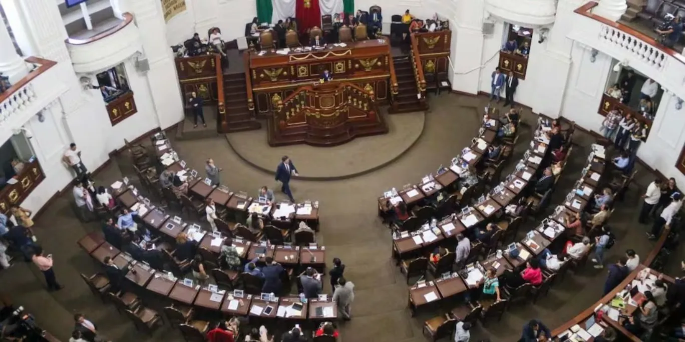 Congreso de la CDMX aprueba tipificación de pinchazos en transporte público como delito