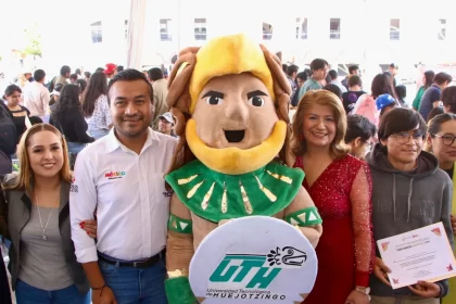 Educación que transforma: 100 alumnos de la UTH, beneficiados con becas que otorga el Ayto de Huejotzingo