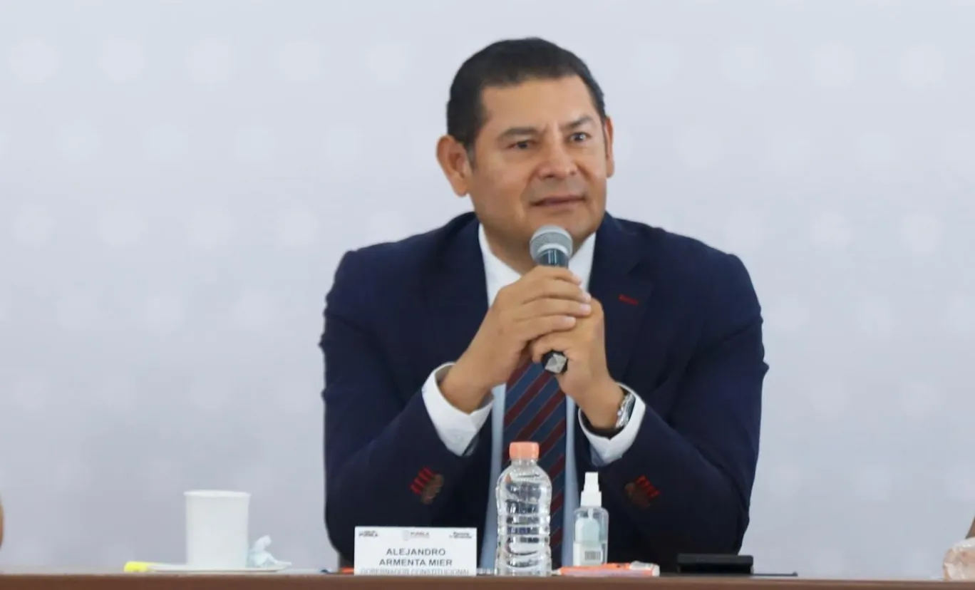 El cablebús sí va y sin generar “mega” deudas; Armenta