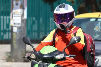 Impulsa Laura Artemisa regulación para uso de motocicletas en Puebla