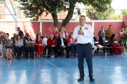 Reconoció Pepe Chedraui a las y los maestros por su labor para la formación de niñas, niños y adolescentes