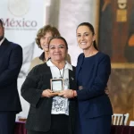 Sheinbaum anuncia aumento salarial de 9% para maestros y una semana adicional de vacaciones